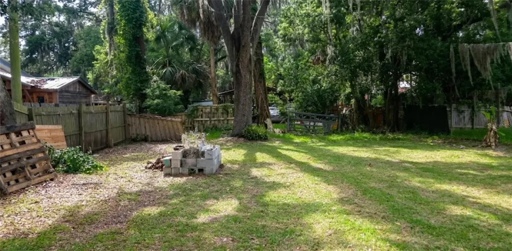 210 S 15th Street Palatka FL 32177