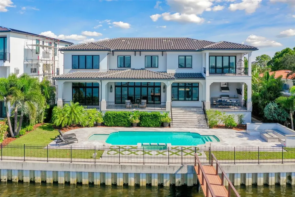 5120 W Longfellow Avenue Tampa FL 33629