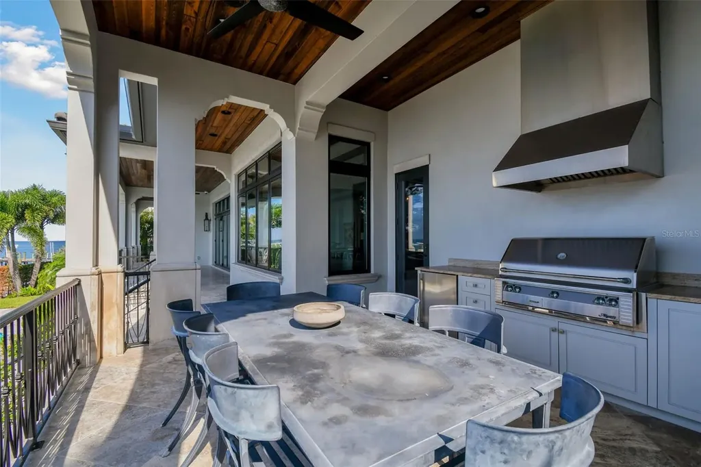 5120 W Longfellow Avenue Tampa FL 33629