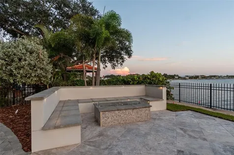 5120 W Longfellow Avenue Tampa FL 33629