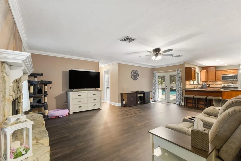 1126 Shadowbrook Drive N Lakeland FL 33813
