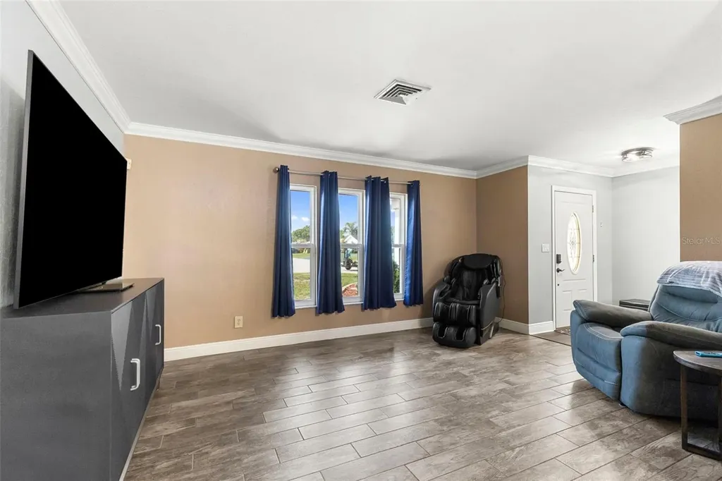 1126 Shadowbrook Drive N Lakeland FL 33813