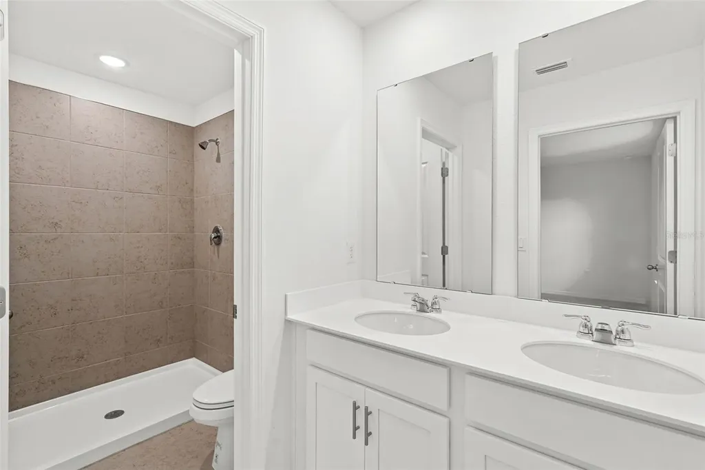 4899 Winding River Road Orlando FL 32822