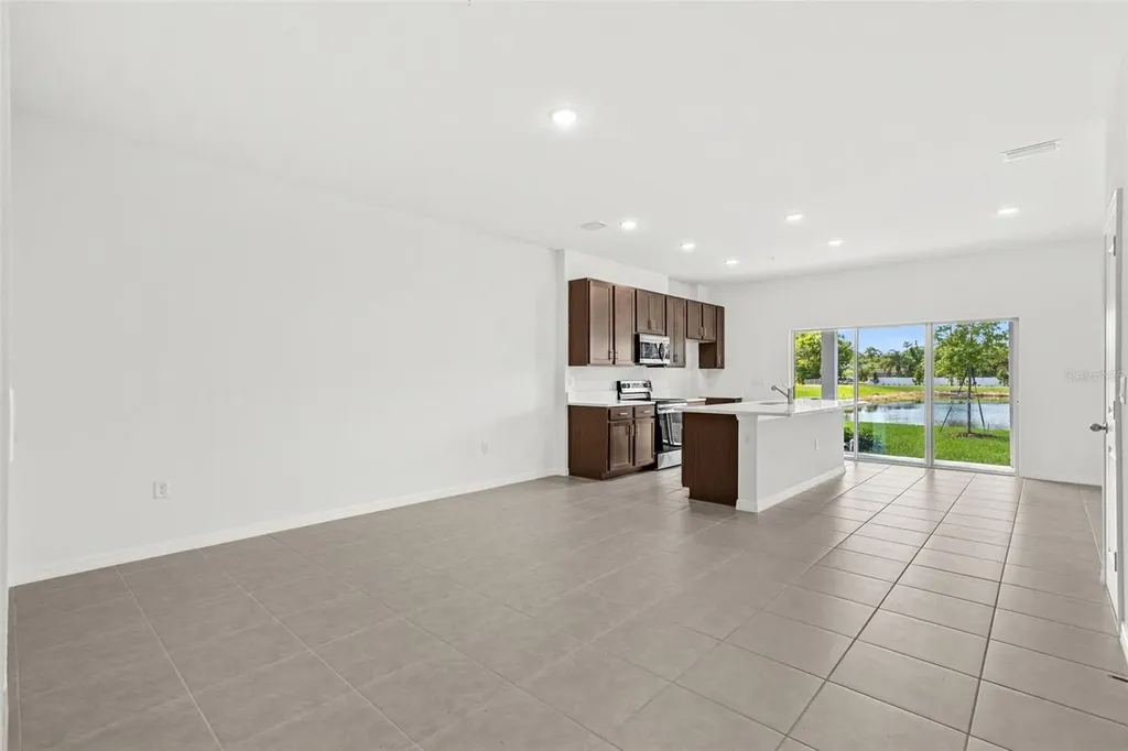 4899 Winding River Road Orlando FL 32822