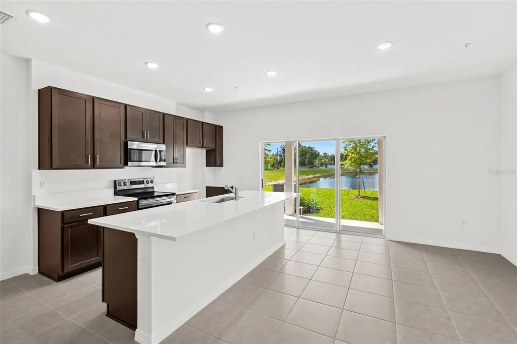 4899 Winding River Road Orlando FL 32822
