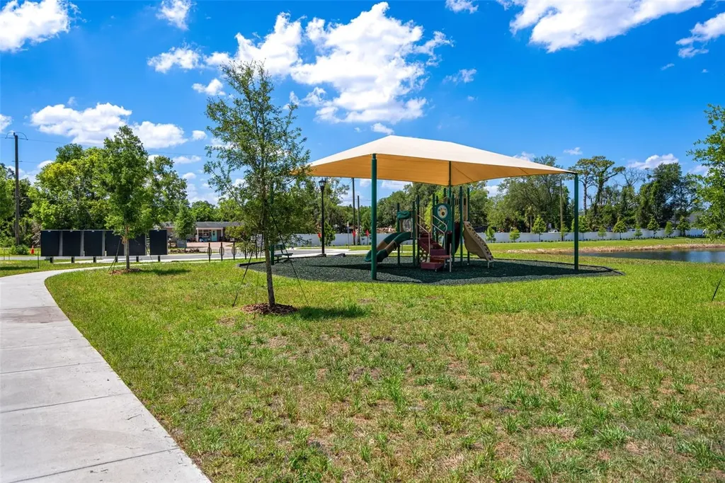 4899 Winding River Road Orlando FL 32822