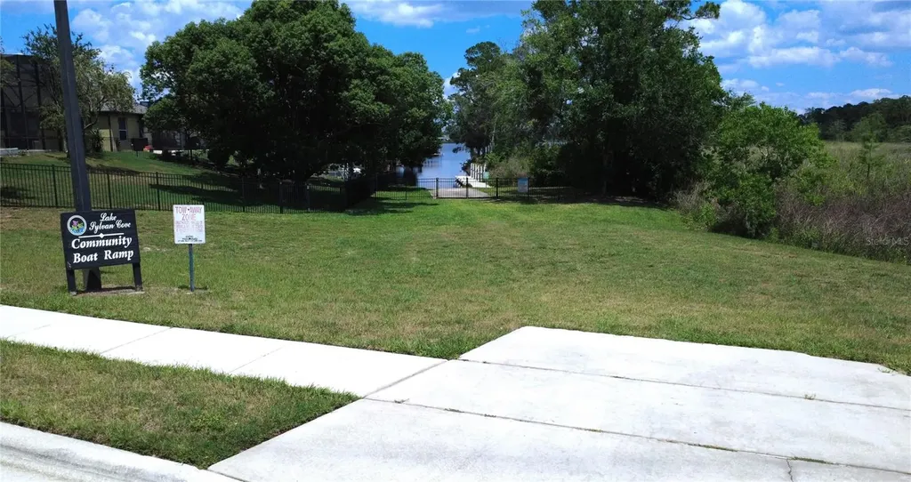 7468 Aprelle Drive Sanford FL 32771