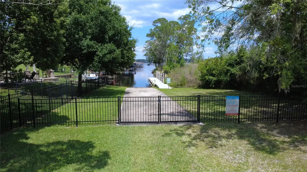 7468 Aprelle Drive Sanford FL 32771