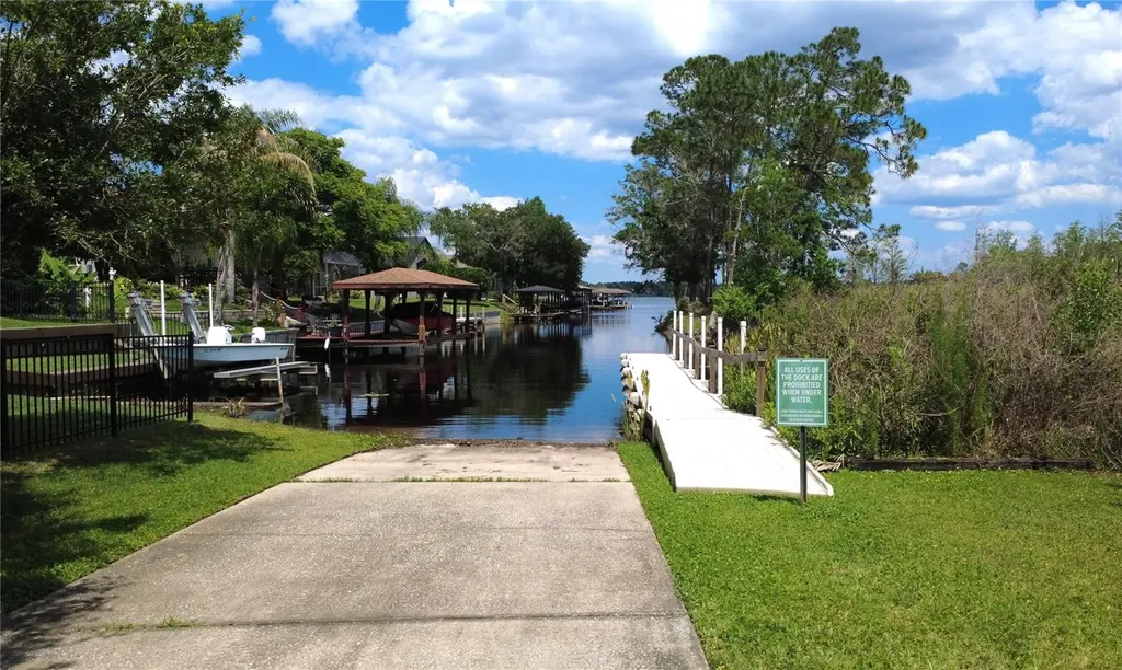 7468 Aprelle Drive Sanford FL 32771