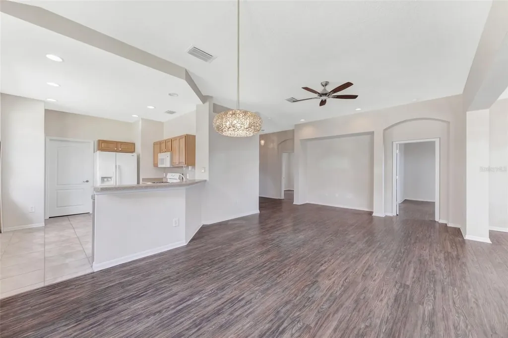1149 Emerald Dunes Drive Sun City Center FL 33573