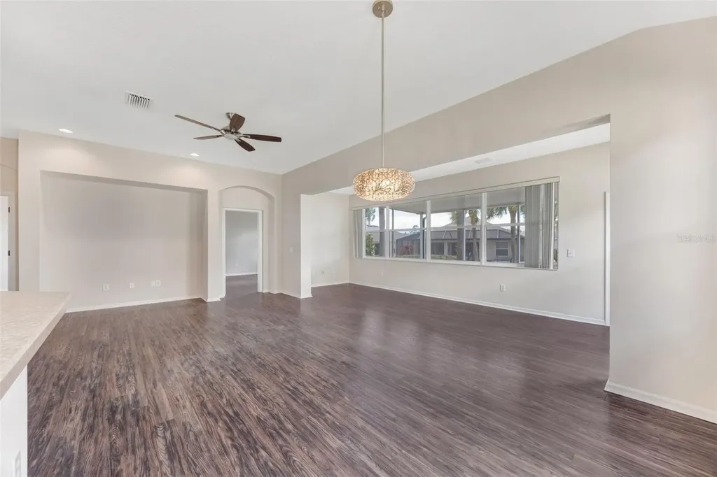 1149 Emerald Dunes Drive Sun City Center FL 33573