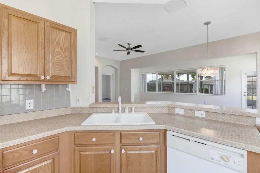 1149 Emerald Dunes Drive Sun City Center FL 33573