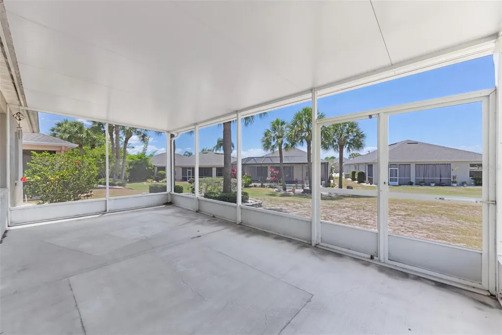 1149 Emerald Dunes Drive Sun City Center FL 33573