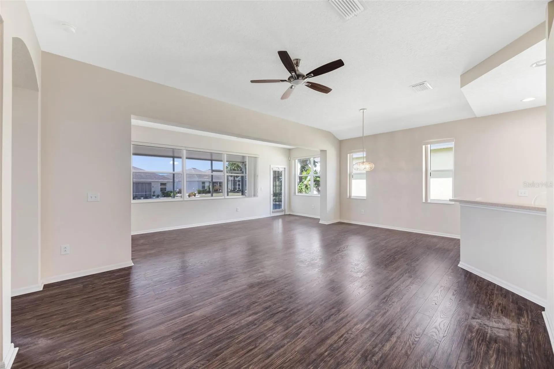 1149 Emerald Dunes Drive Sun City Center FL 33573