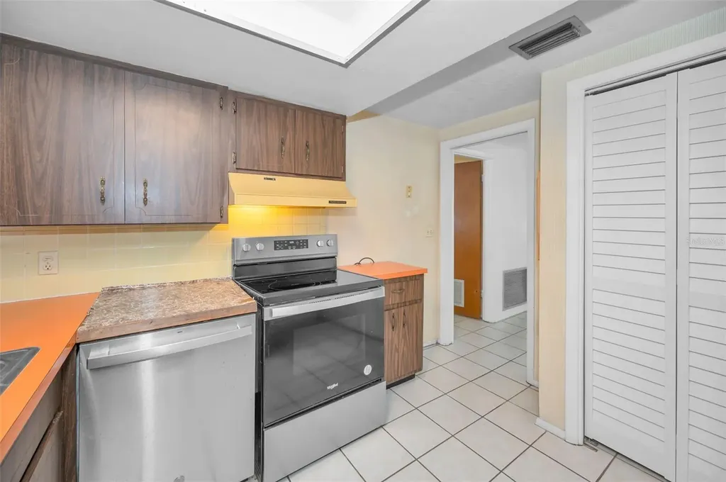 6136 11th Avenue New Port Richey FL 34653