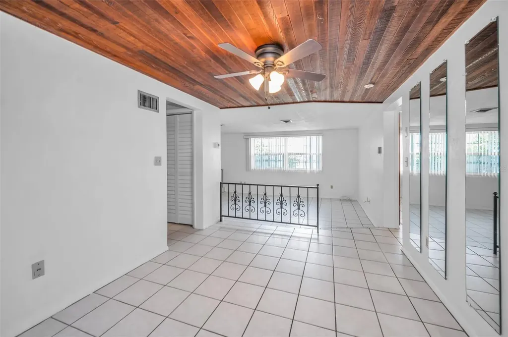 6136 11th Avenue New Port Richey FL 34653