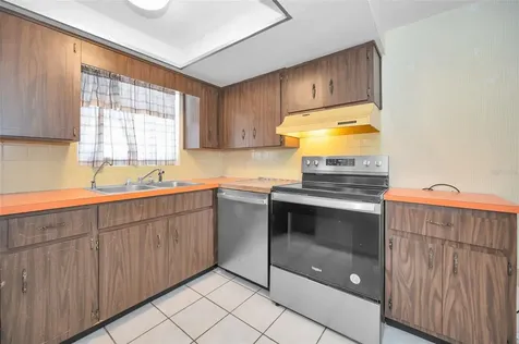 6136 11th Avenue New Port Richey FL 34653
