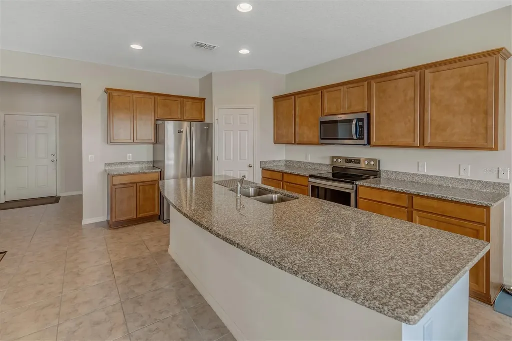 8811 Ashland Avenue Polk City FL 33868