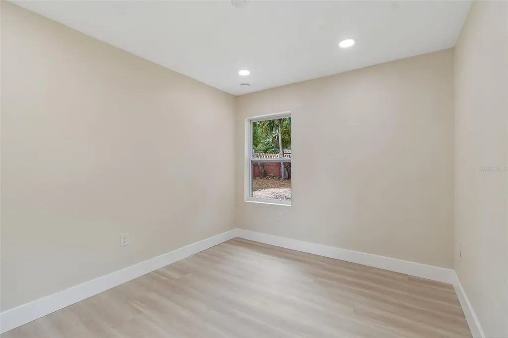 11006 N 61st Street Tampa FL 33617