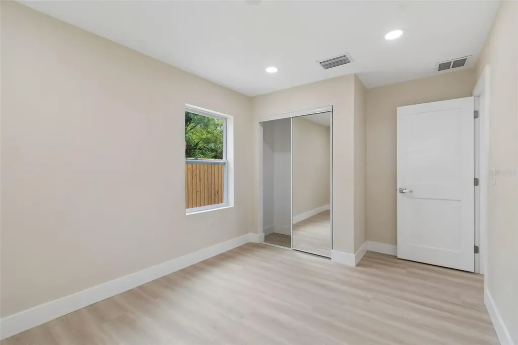 11006 N 61st Street Tampa FL 33617