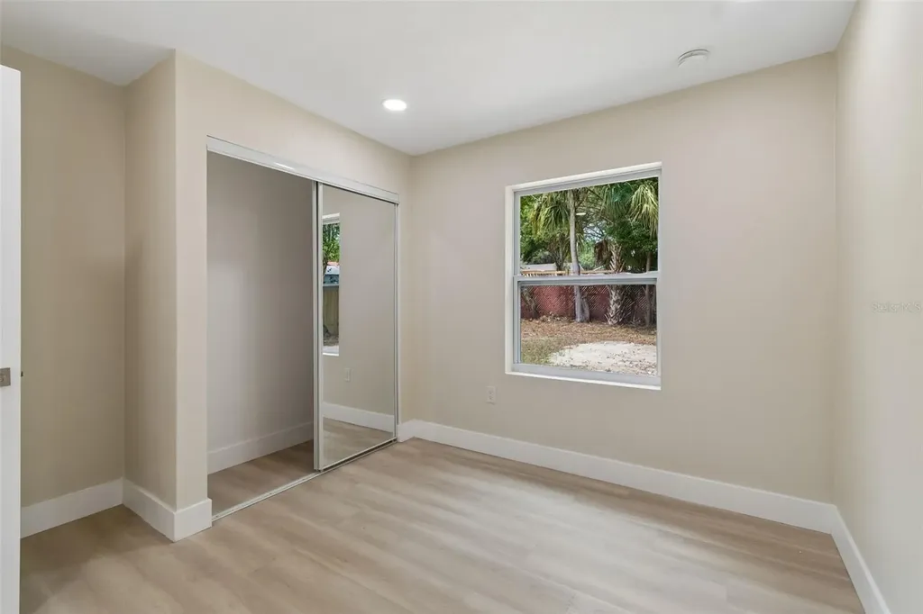 11006 N 61st Street Tampa FL 33617