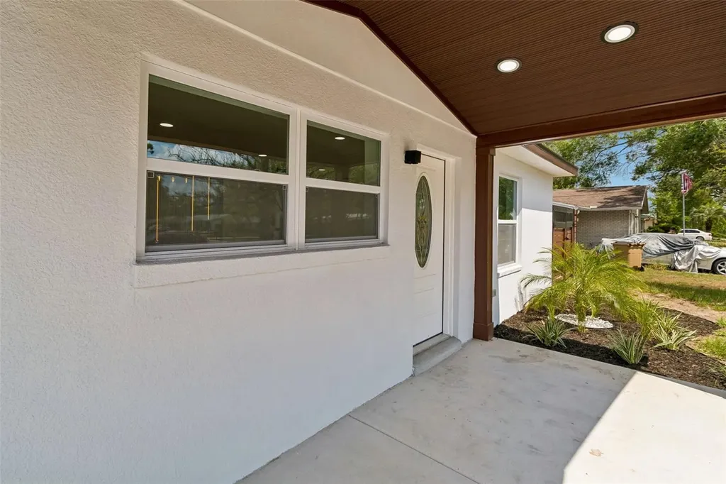 11006 N 61st Street Tampa FL 33617