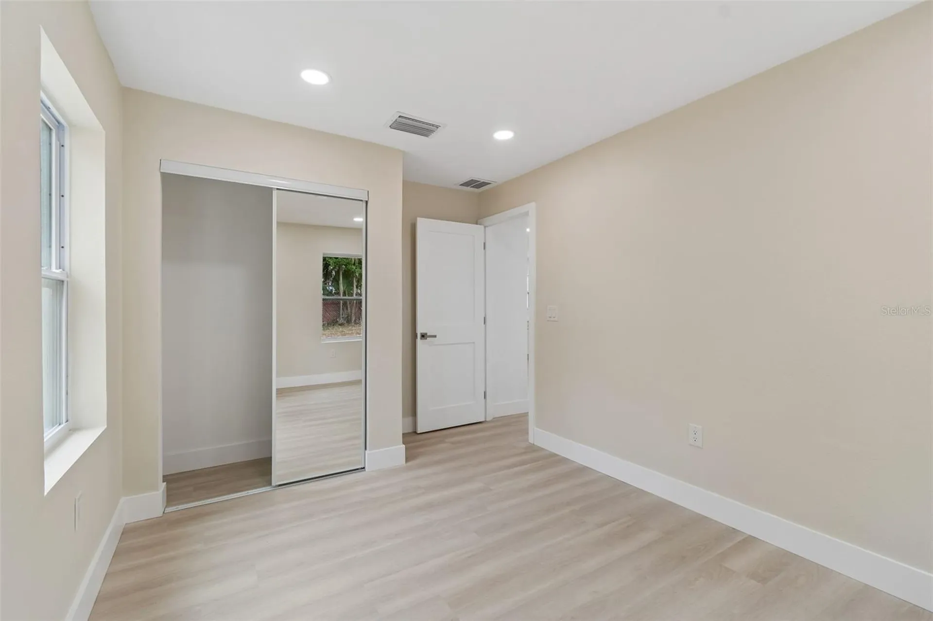 11006 N 61st Street Tampa FL 33617