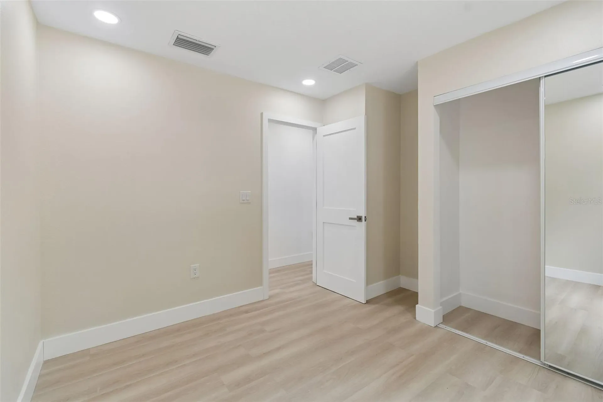 11006 N 61st Street Tampa FL 33617