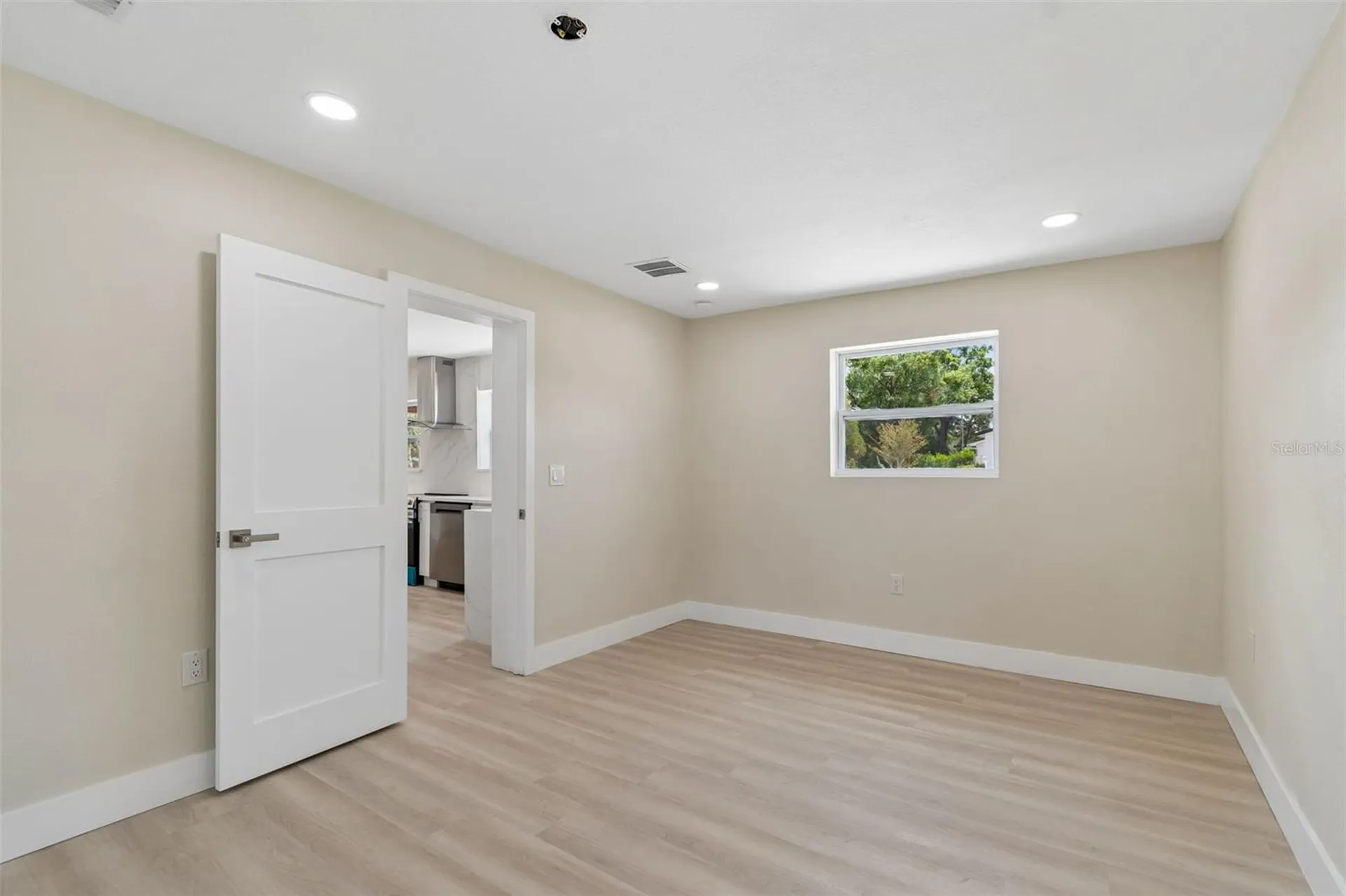 11006 N 61st Street Tampa FL 33617