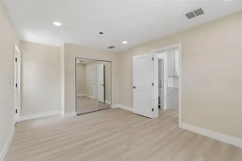 11006 N 61st Street Tampa FL 33617