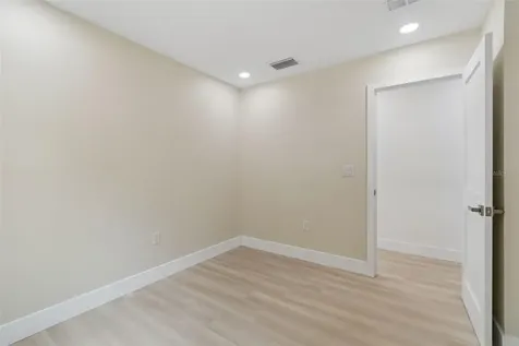 11006 N 61st Street Tampa FL 33617