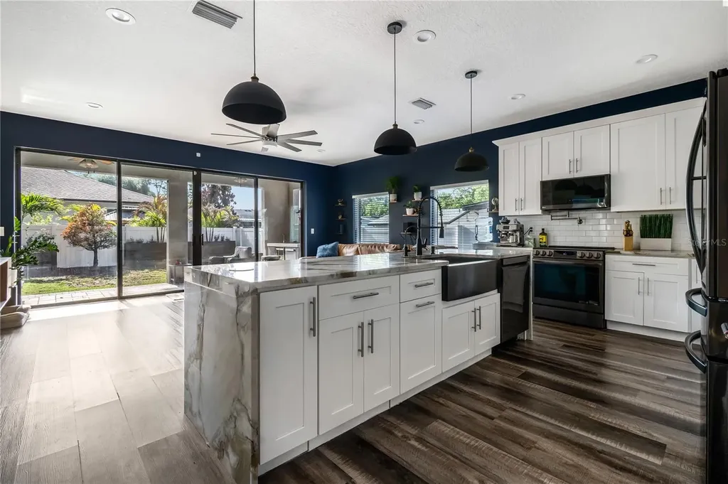 7507 N Dartmouth Avenue Tampa FL 33604