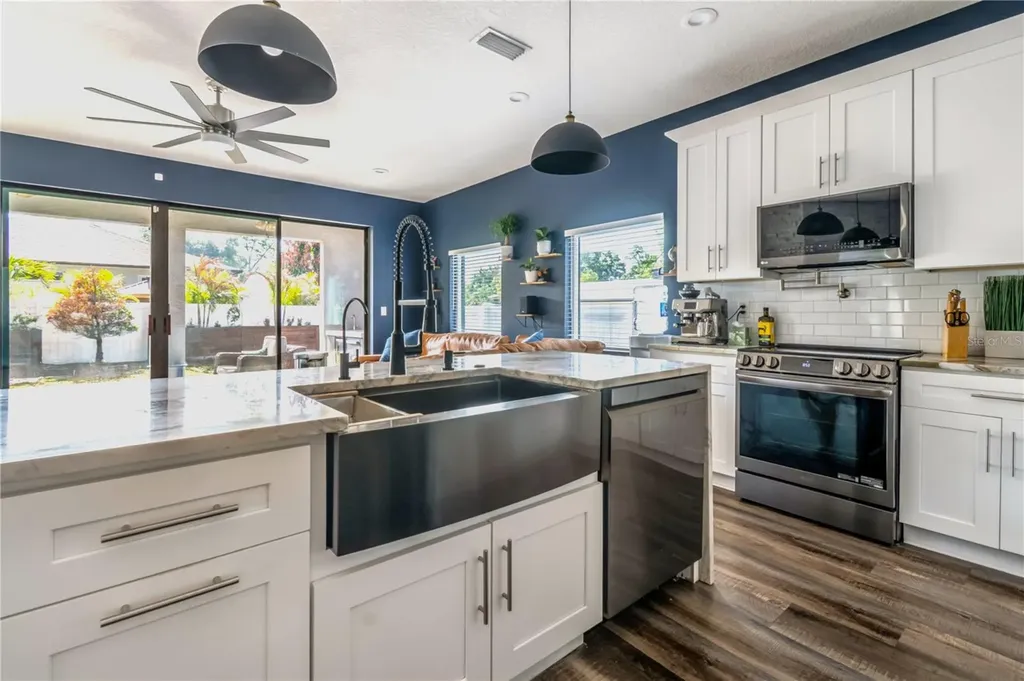 7507 N Dartmouth Avenue Tampa FL 33604