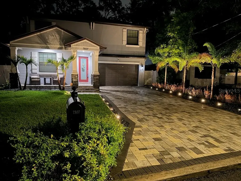7507 N Dartmouth Avenue Tampa FL 33604