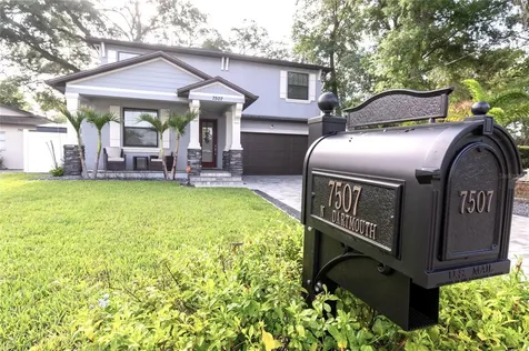 7507 N Dartmouth Avenue Tampa FL 33604