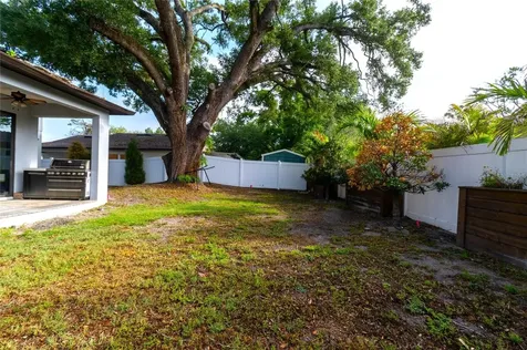 7507 N Dartmouth Avenue Tampa FL 33604