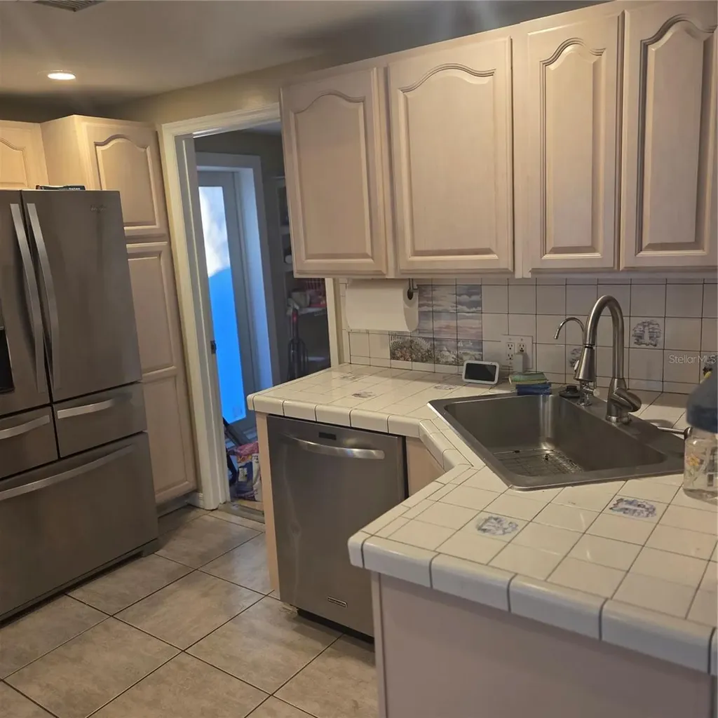 8205 Westridge Drive Tampa FL 33615