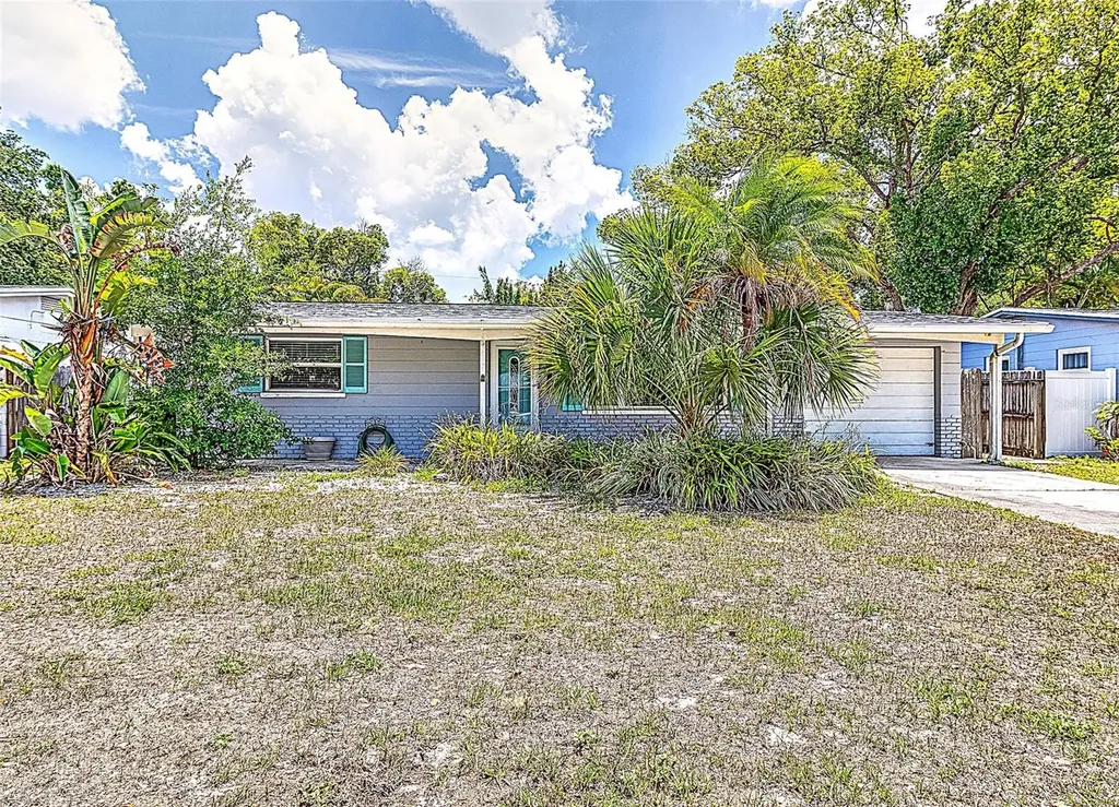 831 Lakeside Drive Largo FL 33778