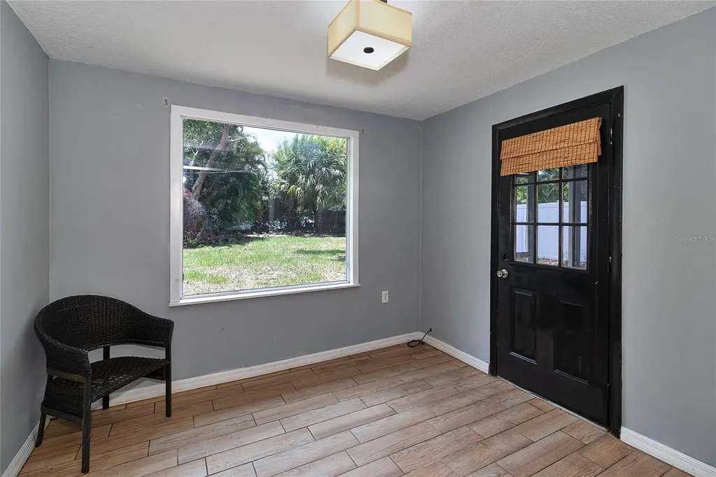 831 Lakeside Drive Largo FL 33778