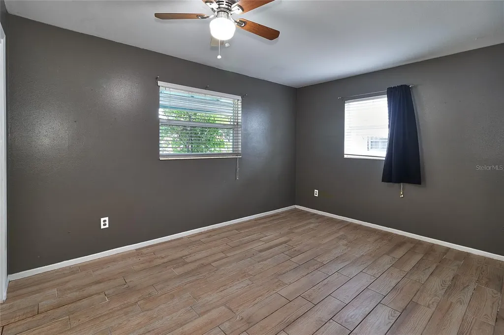 831 Lakeside Drive Largo FL 33778