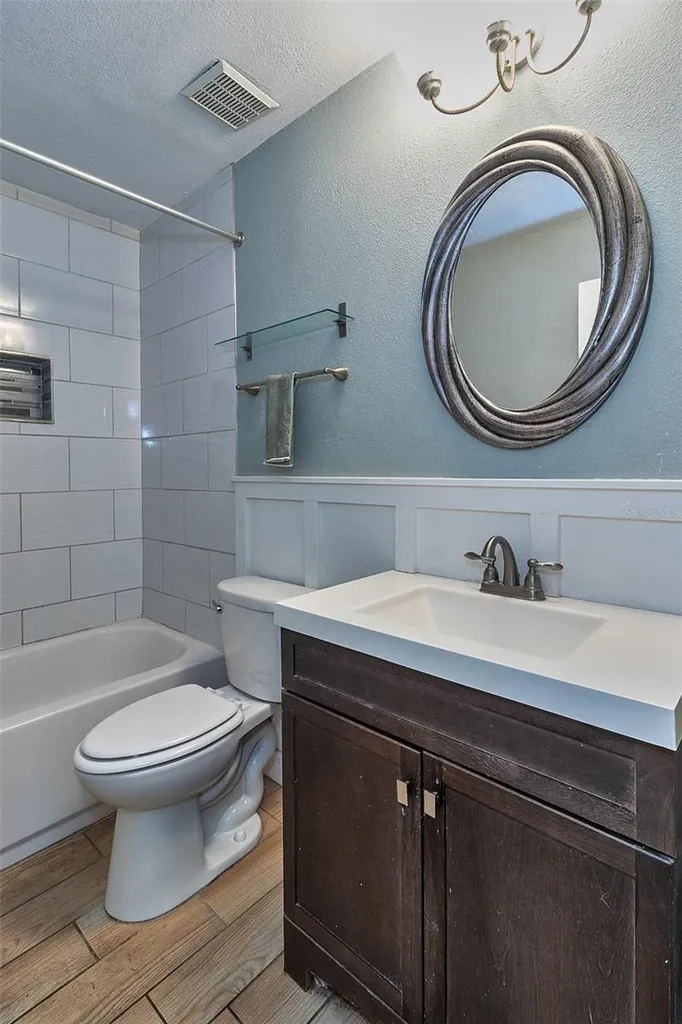 831 Lakeside Drive Largo FL 33778