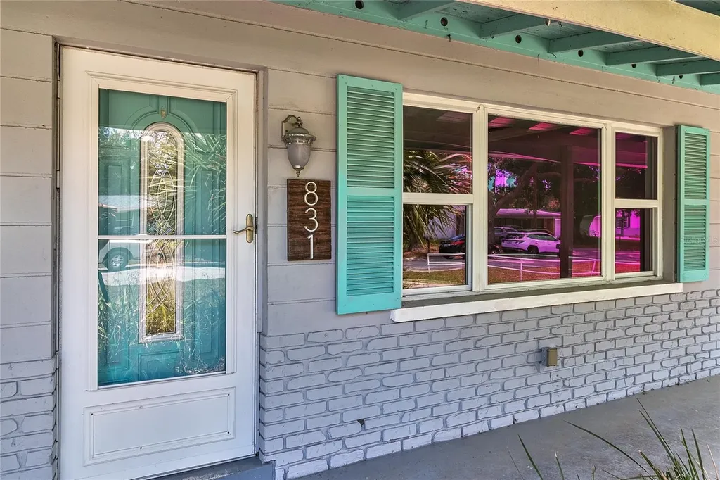831 Lakeside Drive Largo FL 33778