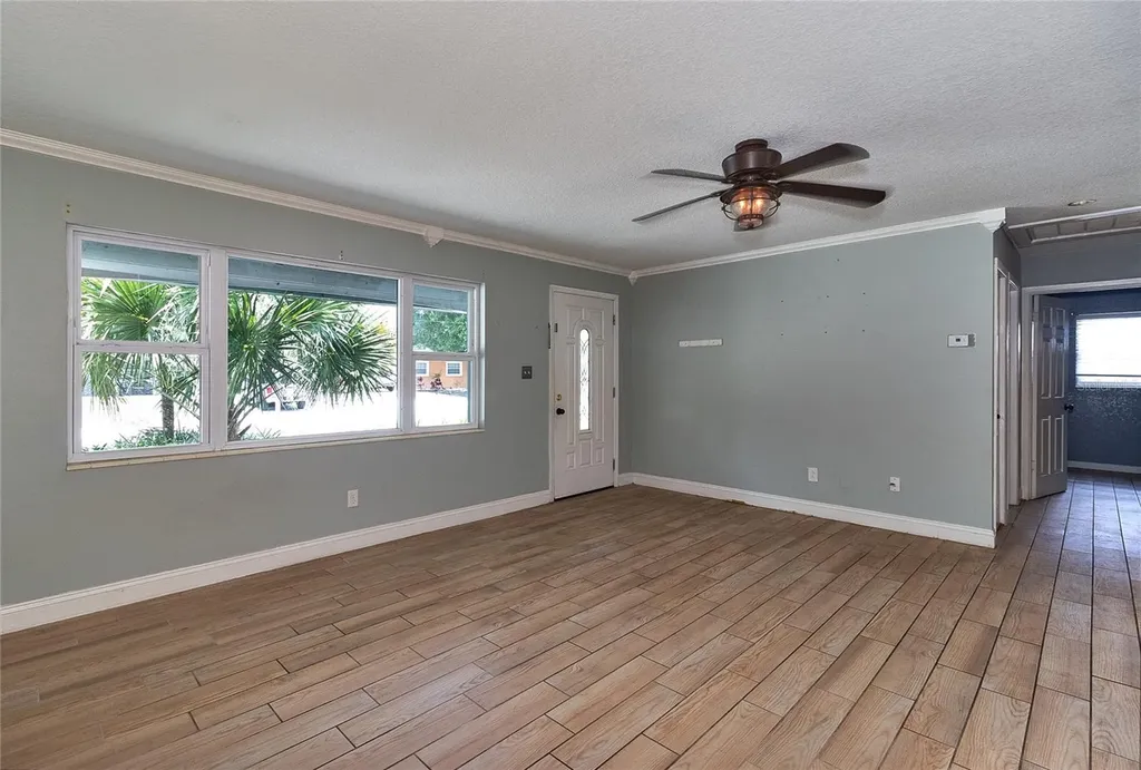 831 Lakeside Drive Largo FL 33778