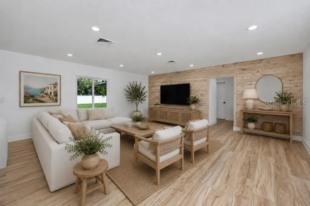 12240 143rd Street Largo FL 33774