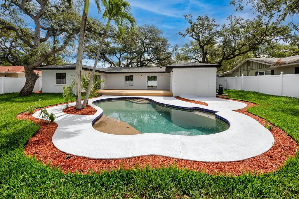 12240 143rd Street Largo FL 33774