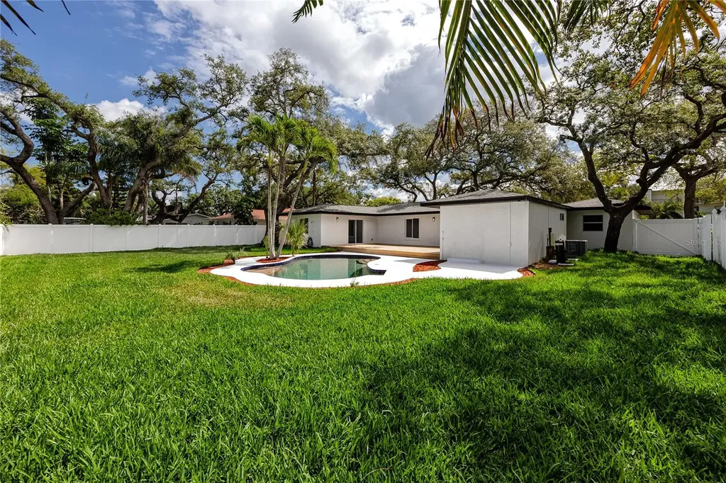 12240 143rd Street Largo FL 33774
