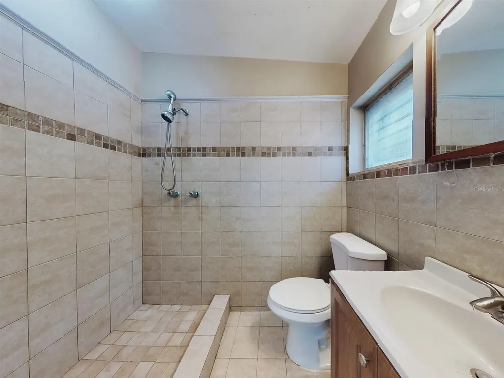 5802 Deerfield Road Orlando FL 32808