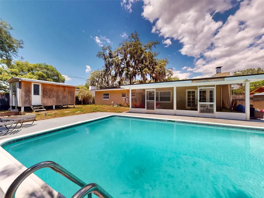5802 Deerfield Road Orlando FL 32808