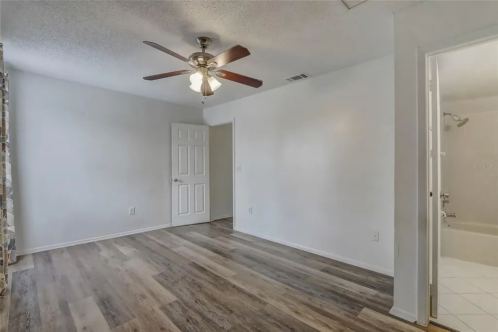 2719 Hunt Club Lane Orlando FL 32826