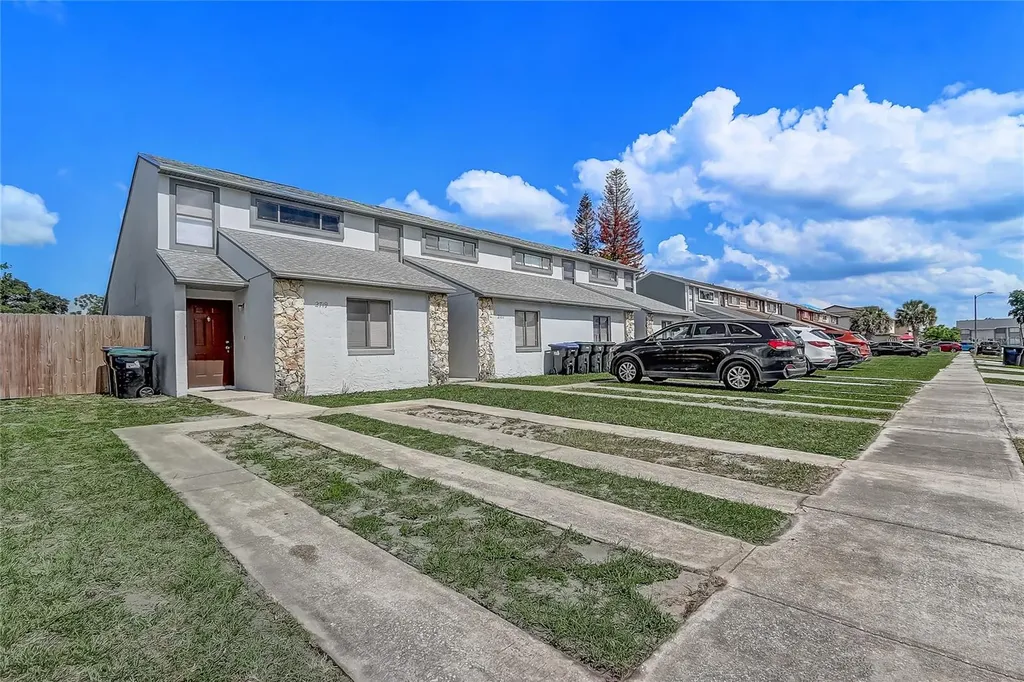 2719 Hunt Club Lane Orlando FL 32826